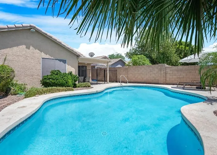 North Glendale Pool Retreat Phoenix